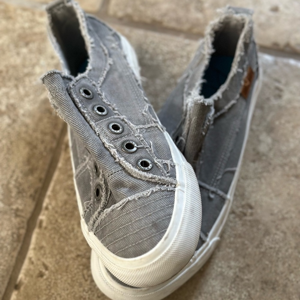Blowfish gray slip on tennis shoes